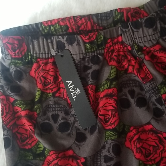 Skull and rose leggings - Picture 5 of 6